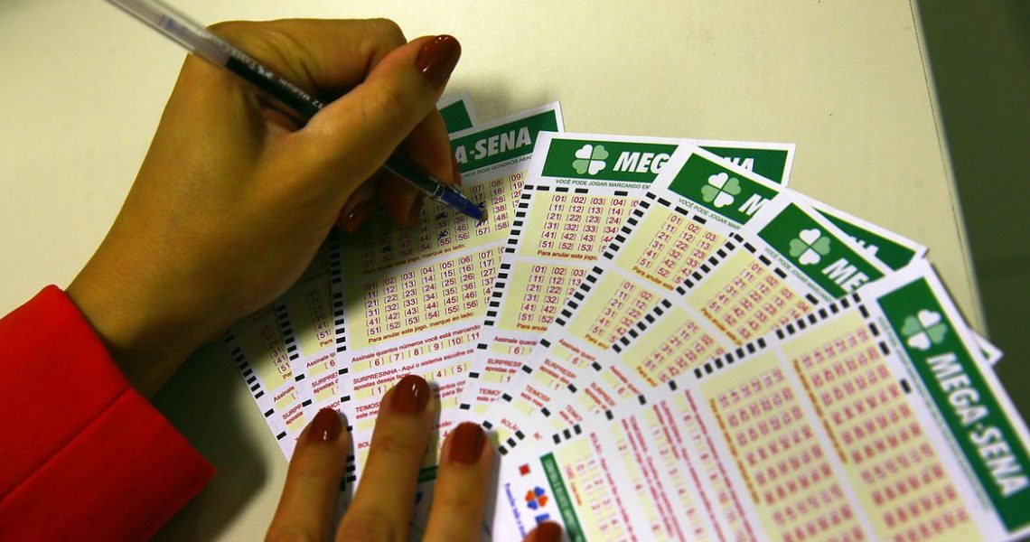 Mega-Sena acumula e prêmio vai a R$ 10,5 milhões