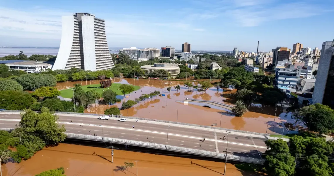 Das 441 cidades em calamidade no RS, só 69 pediram recursos federais