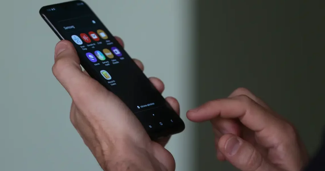 Sites que vendem celular irregular podem ter multa de até R$ 6 milhões