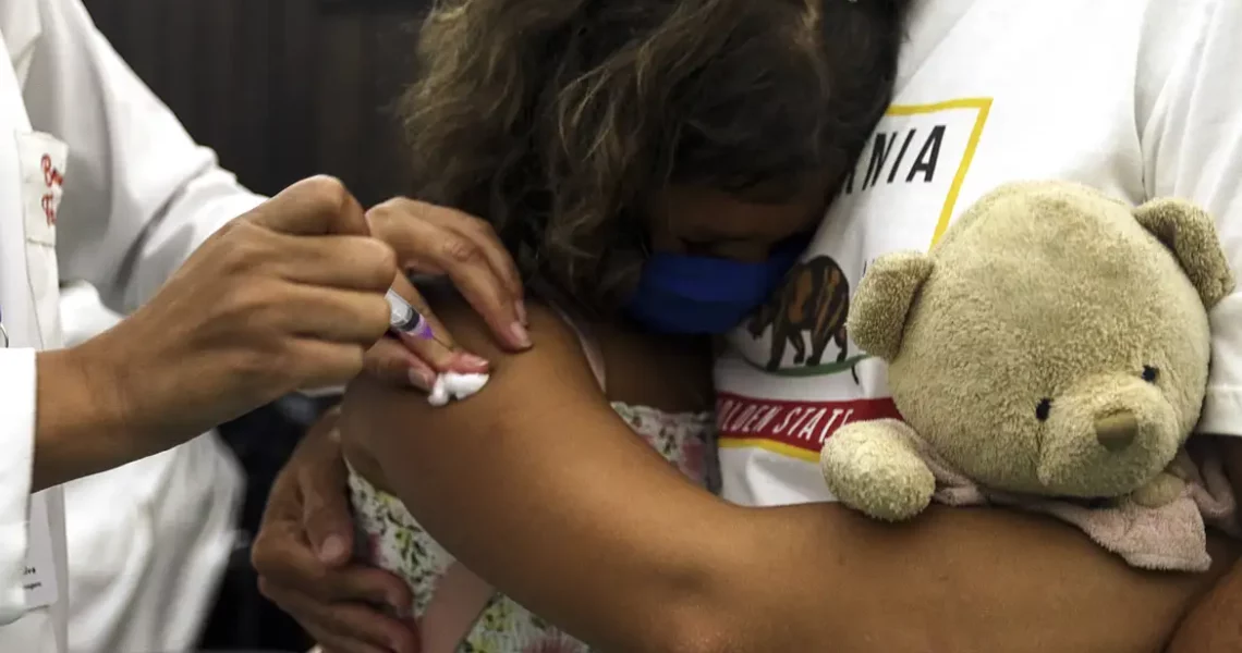 Coqueluche: saiba mais sobre a doença que voltou a preocupar o mundo