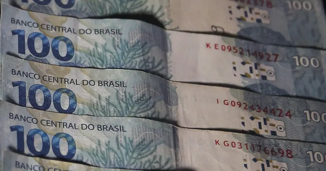 Orçamento de 2025 prevê salário mínimo de R$ 1.509