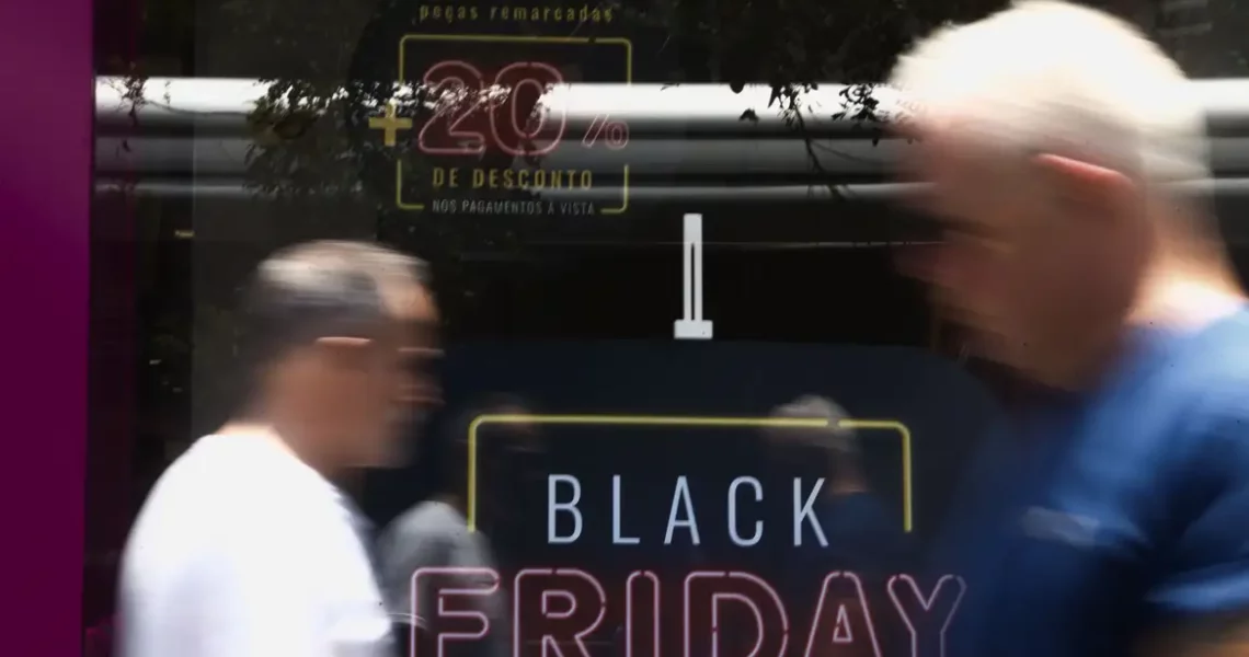 Black Friday: Procon alerta para compra de pacotes de viagem e passeio