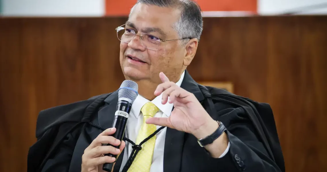 Dino libera emendas da saúde para garantir piso constitucional