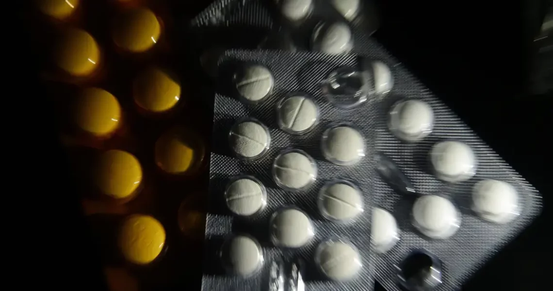 Lei que zera impostos para medicamentos importados é aprovada