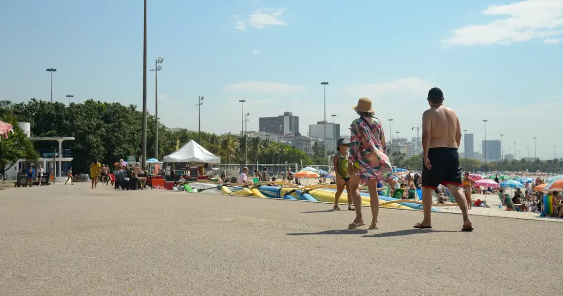 Turistas estrangeiros gastam US$ 7,3 bi em 2024, recorde em 15 anos
