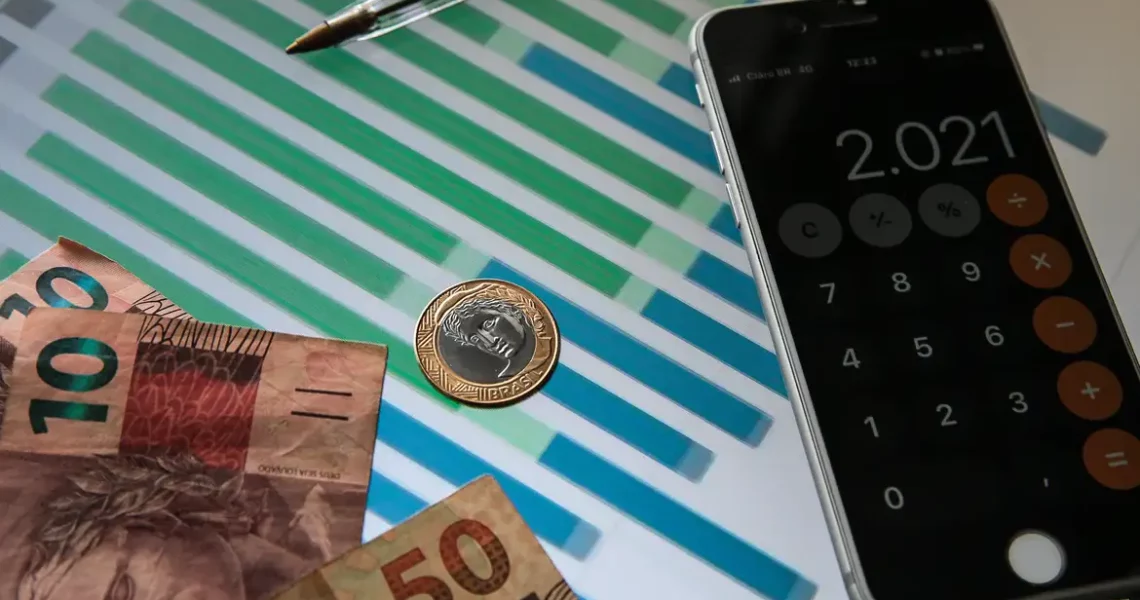 Mercado projeta inflação em 5,58% para 2025; PIB fica em 2,03%