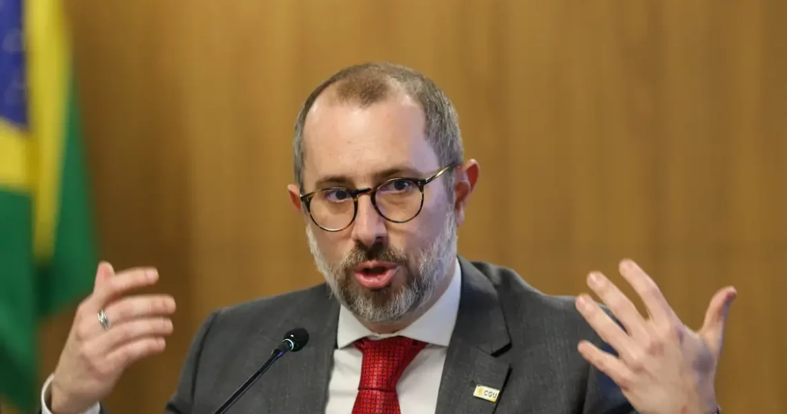 Descontos ilegais de aposentados do INSS serão devolvidos, diz governo