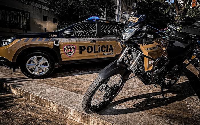Polícia Militar apreende drogas e dinheiro em operação em Muriaé