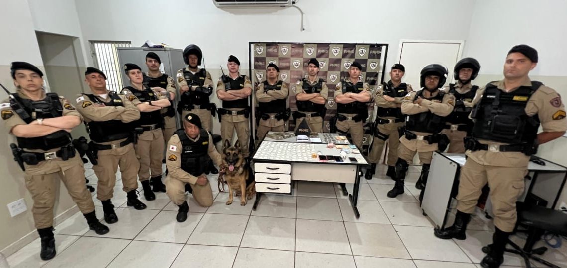 PM realiza operação de combate ao trafico de drogas e prende três autores em Laranjal Mg