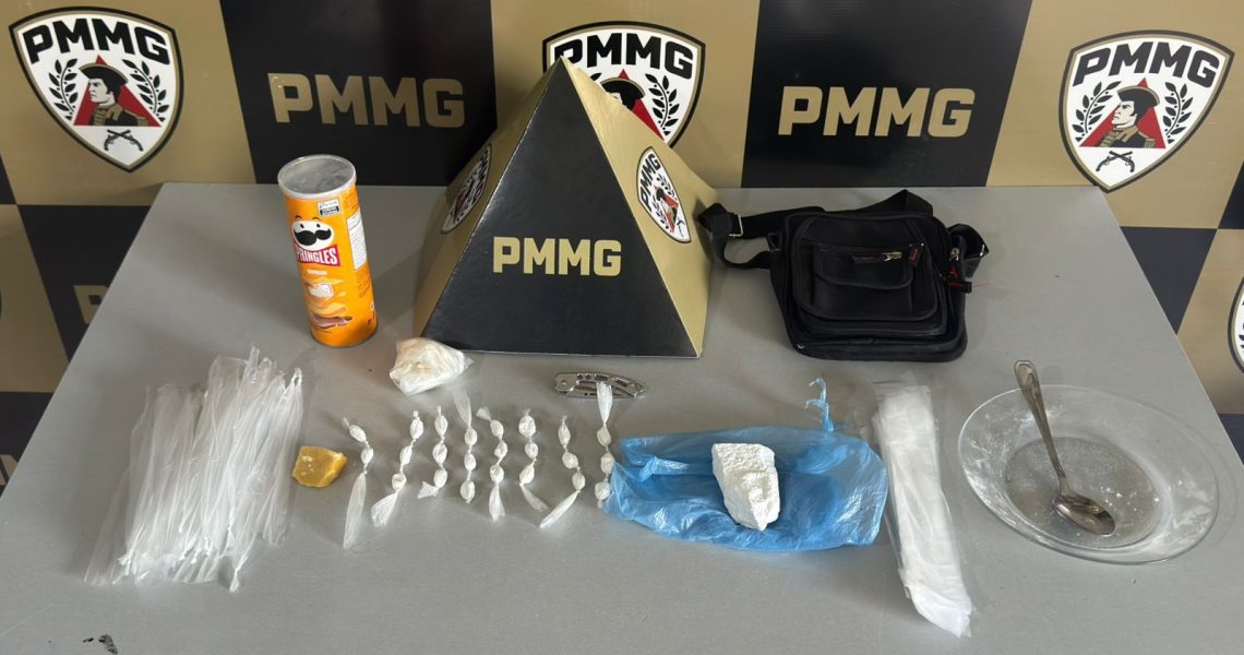 PMMG prende autor por tráfico de drogas e apreende entorpecentes em Divino