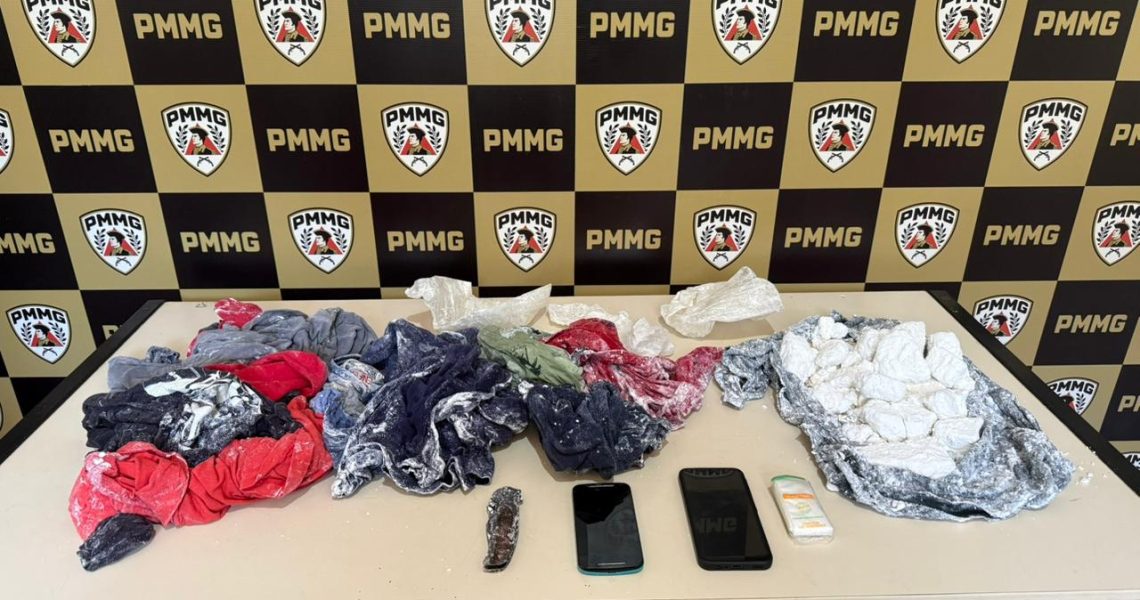 PM aprende grande quantidade de Cocaína e prende dois homens por tráfico de drogas em Carangola Mg