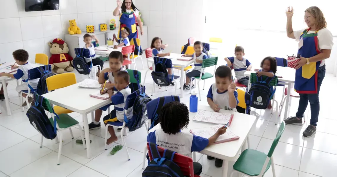 Uma em cada 10 crianças de 4 e 5 anos não vai à creche em 876 cidades