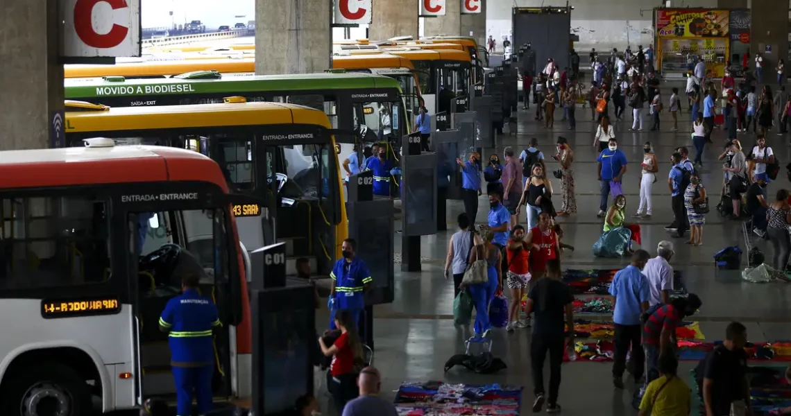 Tarifa zero no transporte poderia ser novo Bolsa Família, diz estudo