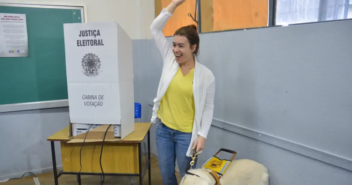 Brasil tem quase 2 milhões de eleitores com deficiência, aponta TSE