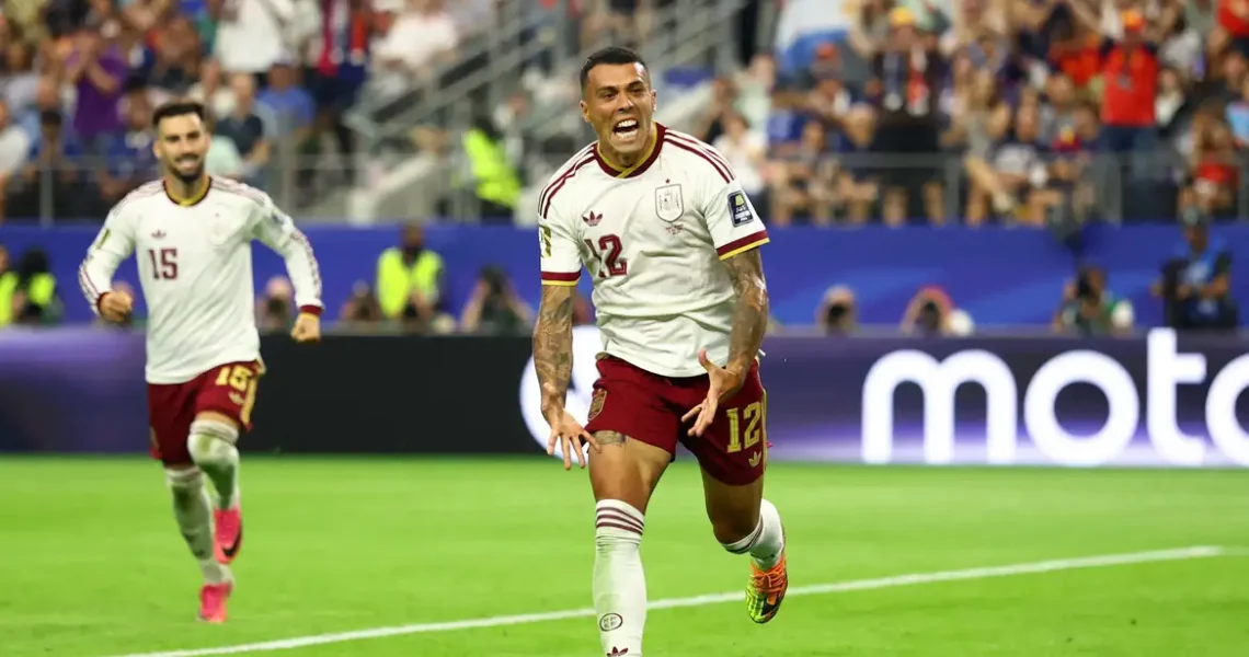 Com invencibilidade recorde, Espanha vai à final da Copa após 16 anos